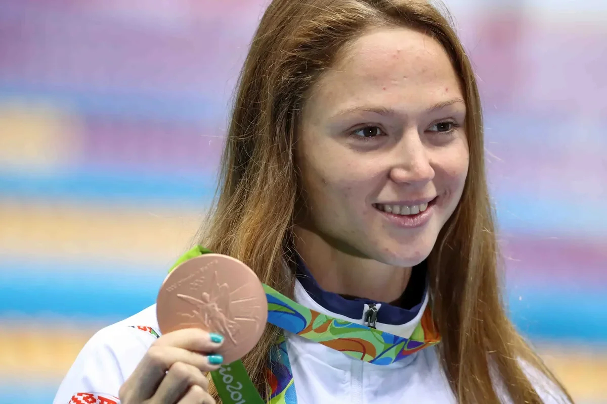 Belarusian swimmer Aliaksandra Herasimenia. Photo by EPA / ESTEBAN BIBA