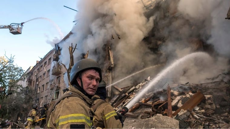 Russia carries out massive attack on Kyiv region, including Oreshnik missile strike