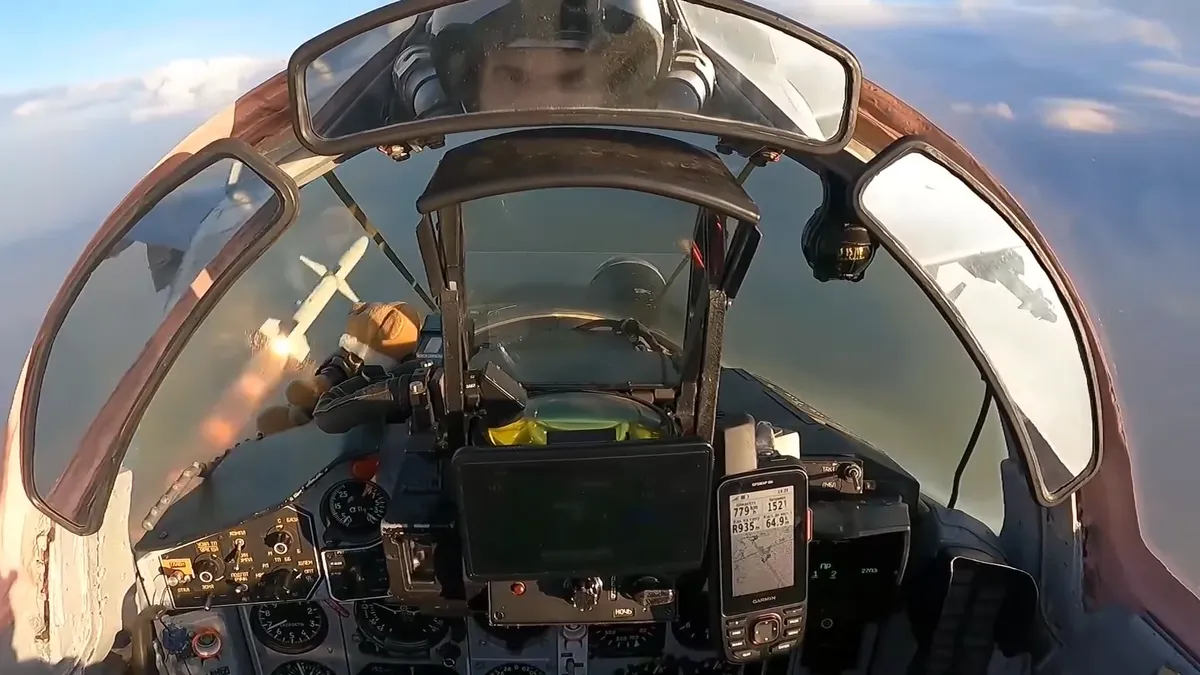 Ukrainian MiG-29 launching an AGM-88 HARM missile. Photo: <a href="https://commons.wikimedia.org/w/index.php?curid=122505378" rel="noopener noreferrer" title="https://commons.wikimedia.org/w/index.php?curid=122505378">Wikimedia Commons</a>, CC BY 4.0