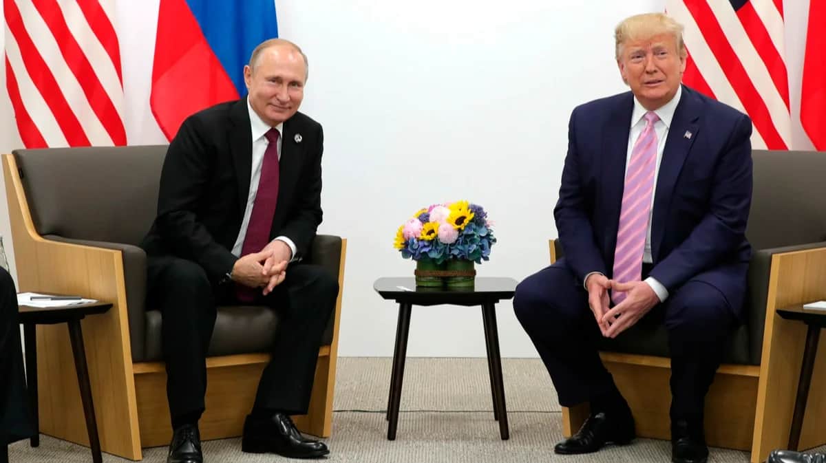 Владимир Путин и Дональд Трамп на саммите G20 в Осаке, Япония, 28 июня 2019 года. Фото: Kremlin / picture alliance / Scanpix / LETA