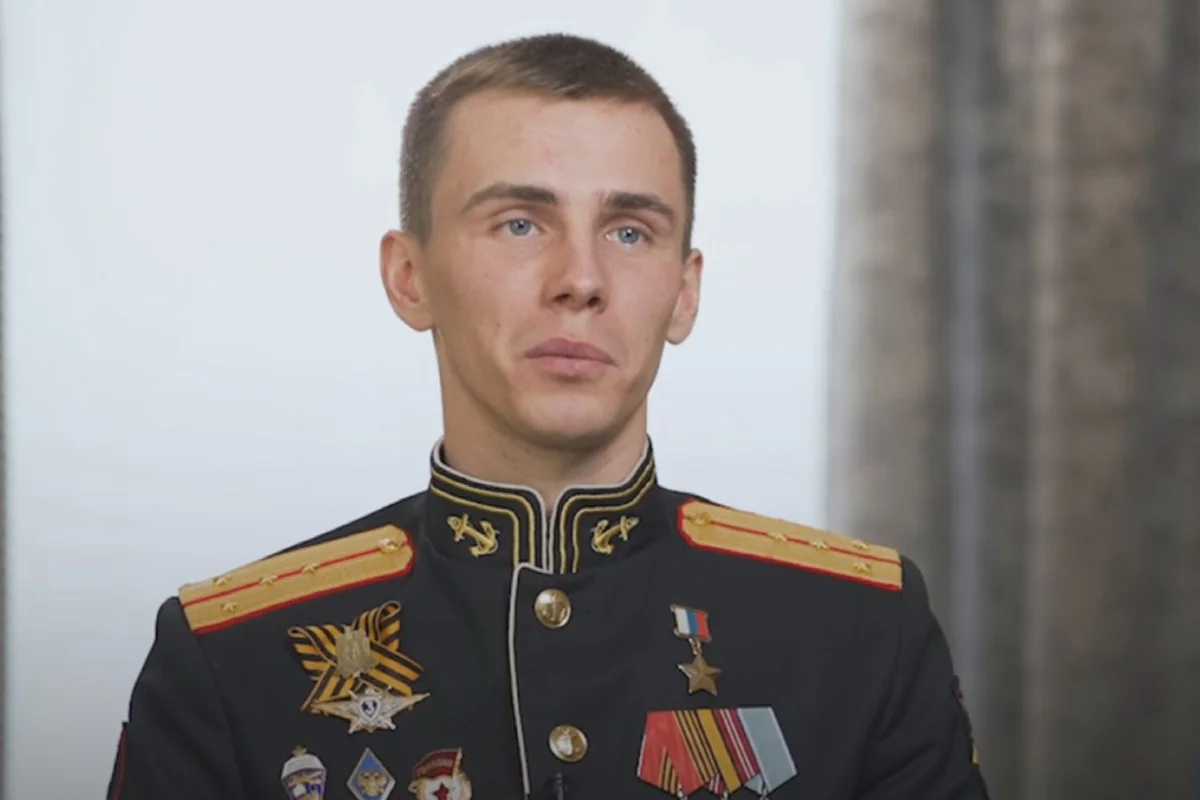 Владислав Головин. Фото: <a data-sk="tooltip_parent" data-stringify-link="https://t.me/pavelmalkov_official/2895" href="https://t.me/pavelmalkov_official/2895" rel="noopener noreferrer" target="_blank">телеграм-канал губернатора Рязанской области Павла Малкова</a>