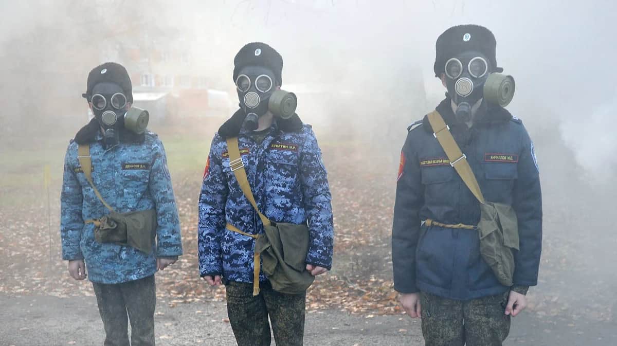 Ученики кадетской школы принимают участие в предвоенной подготовке, Тамбов, 8 ноября 2024 года. Фото: Алексей Сухоруков / Спутник / Imago Images / SNA / Scanpix / LETA