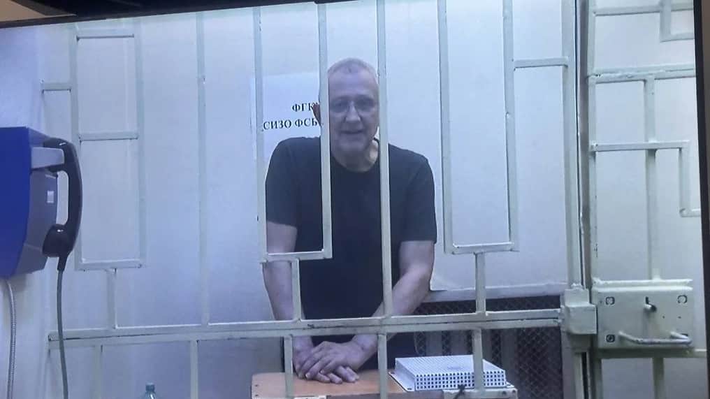 СК прекратил уголовное дело против Ильи Трабера, которого обвиняли в организации убийства бизнесмена