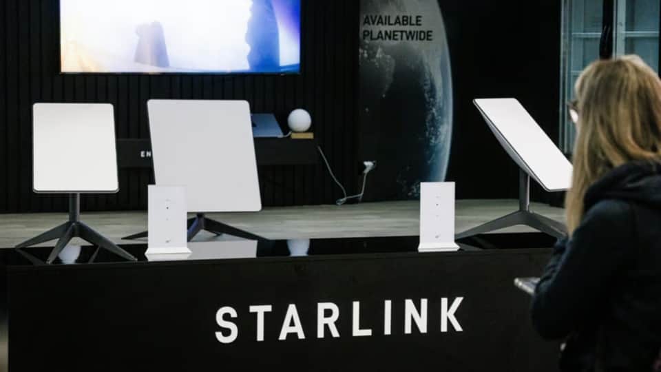  SpaceX restricts Ukrainian military’s access to vital Starlink systems as Trump pushes ceasefire