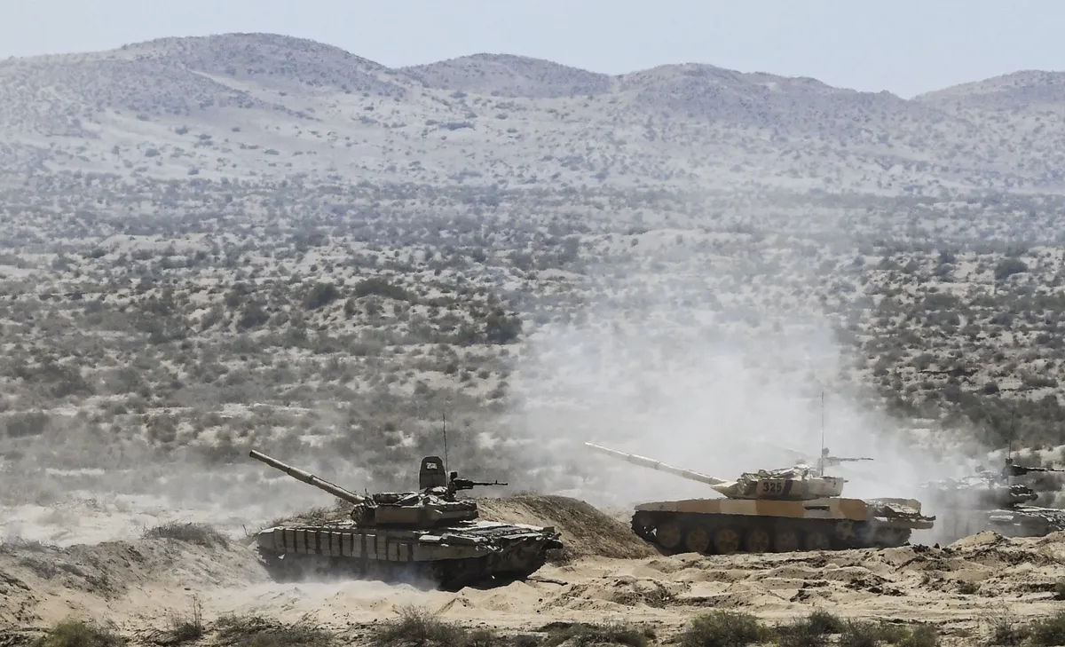 Russian and Uzbek troops carry out joint military exercises near the border with Afghanistan, near Termez, Uzbekistan, 6 August 2021. Photo: EPA-EFE