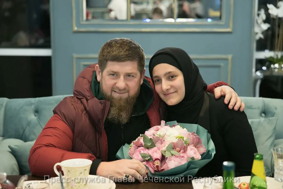 Рамзан и Айшат Кадыровы. Фото: <a data-sk="tooltip_parent" data-stringify-link="http://chechnya.gov.ru" href="http://chechnya.gov.ru/" rel="noopener noreferrer" target="_blank">chechnya.gov.ru</a>