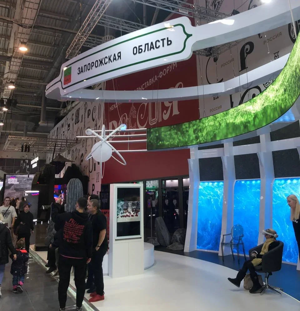 The ‘Zaporizhzhia Region’ stand. Photo: Vadim Stepanov for Novaya Gazeta Europe