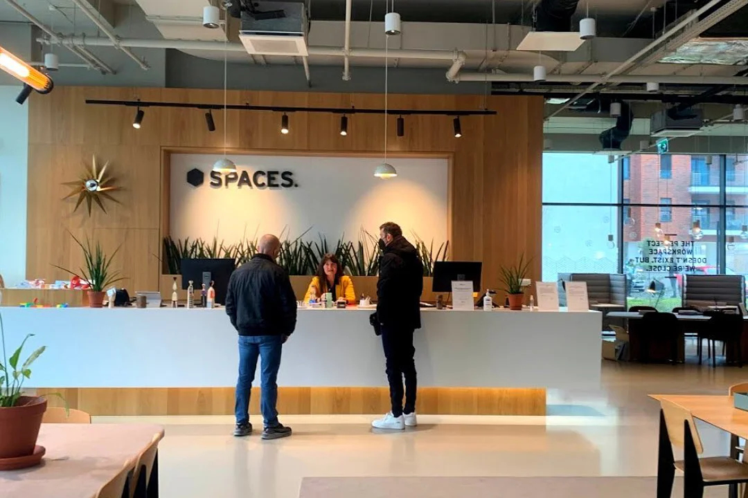 Офис ABBYY в Белграде, Сербия. Фото: <a data-sk="tooltip_parent" data-stringify-link="https://www.facebook.com/ABBYYsoft/posts/pfbid02HxmCfdnJaeFHRnbynZMVv3xoUp8MjNNYGJxst8tHypRrTQVa4MmAANVuTvatxPGfl?__cft__[0]=AZVgueM5qMjq1QRZYrsabi1BLSA3lyv4rH38e9AhVuAXlGGMuGMi2OpAkKviGlS4qW9VltNIWJ4iaGK1RW5fVv19maKbynBwPR6l6b23PmSWz_DcBOYu0xvZ-Yq7qvNtLHMjJVQmFyPIqT5Rf1q3YSbUDzelRV9pL4ayQl0BaQJ7g5WO4iW-mewrA5YpnZ1qsEg&amp;__tn__=%2CO%2CP-R" href="https://www.facebook.com/ABBYYsoft/posts/pfbid02HxmCfdnJaeFHRnbynZMVv3xoUp8MjNNYGJxst8tHypRrTQVa4MmAANVuTvatxPGfl?__cft__[0]=AZVgueM5qMjq1QRZYrsabi1BLSA3lyv4rH38e9AhVuAXlGGMuGMi2OpAkKviGlS4qW9VltNIWJ4iaGK1RW5fVv19maKbynBwPR6l6b23PmSWz_DcBOYu0xvZ-Yq7qvNtLHMjJVQmFyPIqT5Rf1q3YSbUDzelRV9pL4ayQl0BaQJ7g5WO4iW-mewrA5YpnZ1qsEg&amp;__tn__=%2CO%2CP-R" rel="noopener noreferrer" target="_blank">Facebook</a>