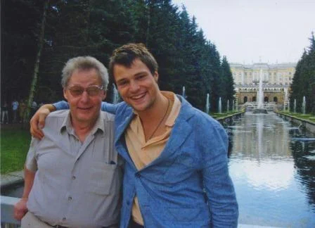 Danila Kozlovsky with father Valery. Photo: <a href="http://danila-kozlovskiy.ru/galereya/rodniye-i-blizkiye.php" rel="noopener noreferrer" title="http://danila-kozlovskiy.ru/galereya/rodniye-i-blizkiye.php">Danila Kozlovky</a>