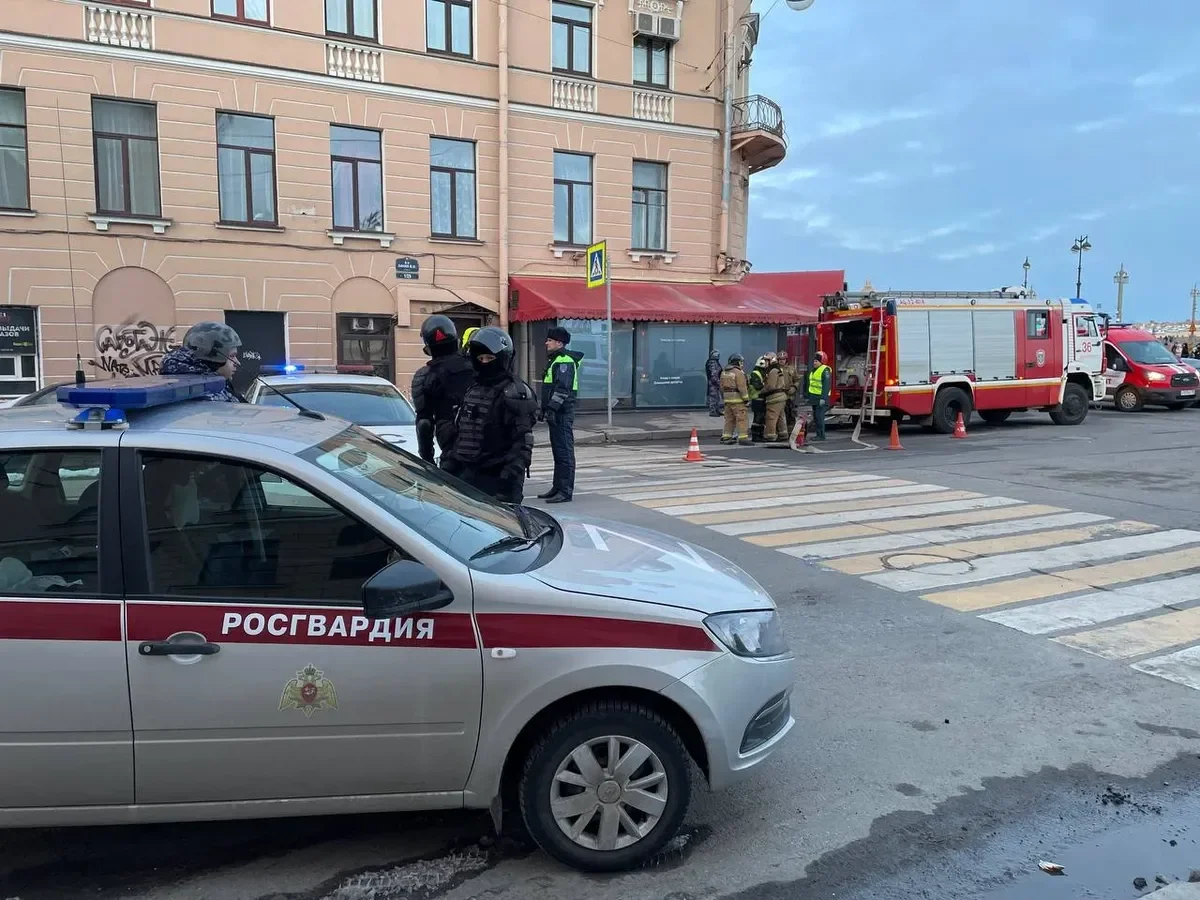 Street Bar after the explosion. Photo by Igor Selivanov, exclusively for Novaya Gazeta Europe