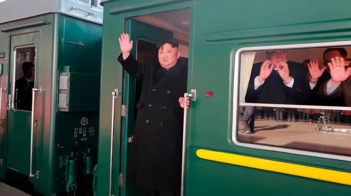 Ким Чен Ын прибыл на поезде. KCNA.kp