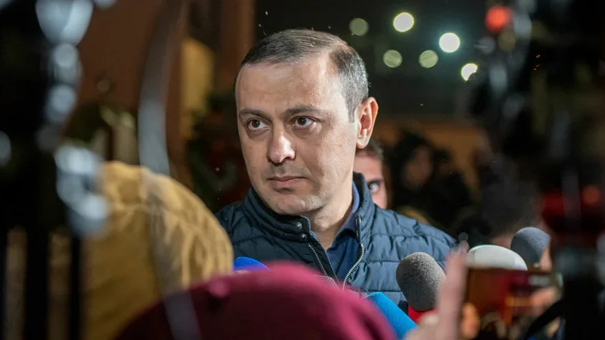 «Ты не можешь в один прекрасный день проснуться и стать полностью независимым»