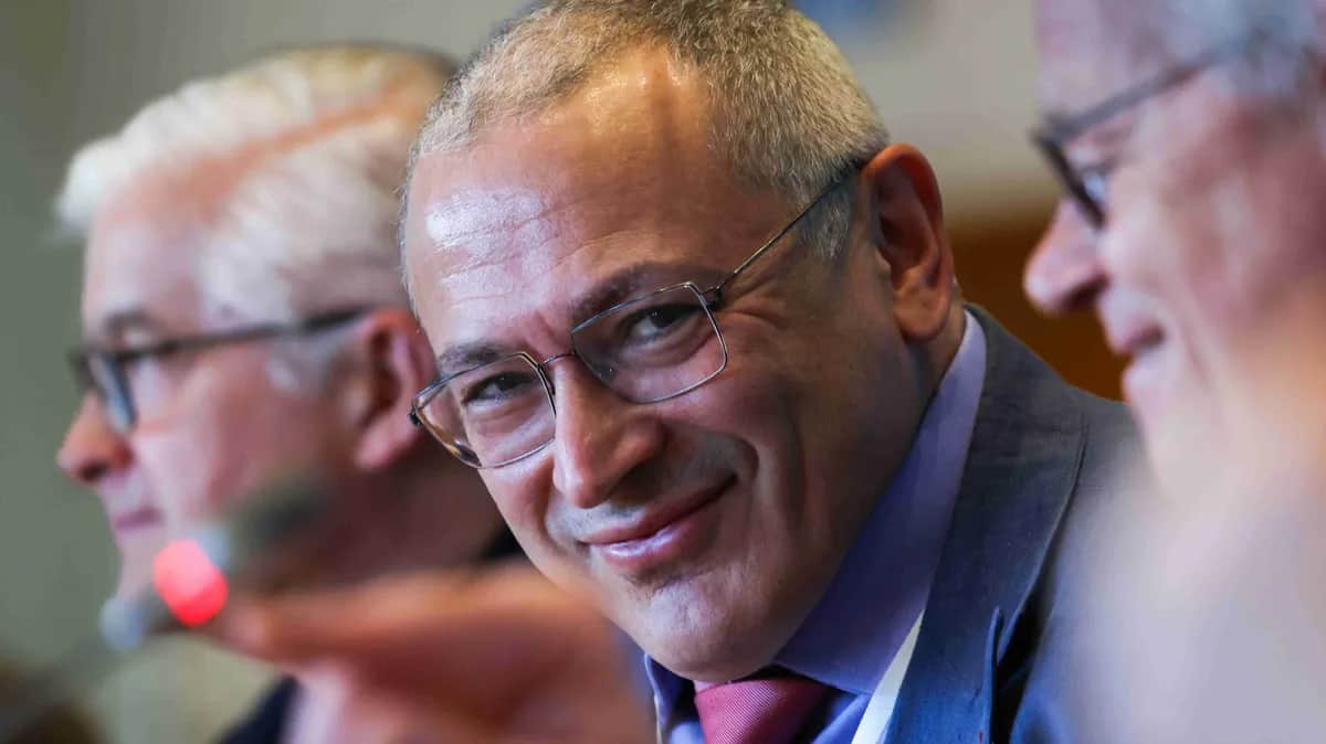 Михаил Ходорковский во время конференции российской оппозиции «День после», Брюссель, 5 июня 2023 года. Фото: EPA-EFE / OLIVIER HOSLET