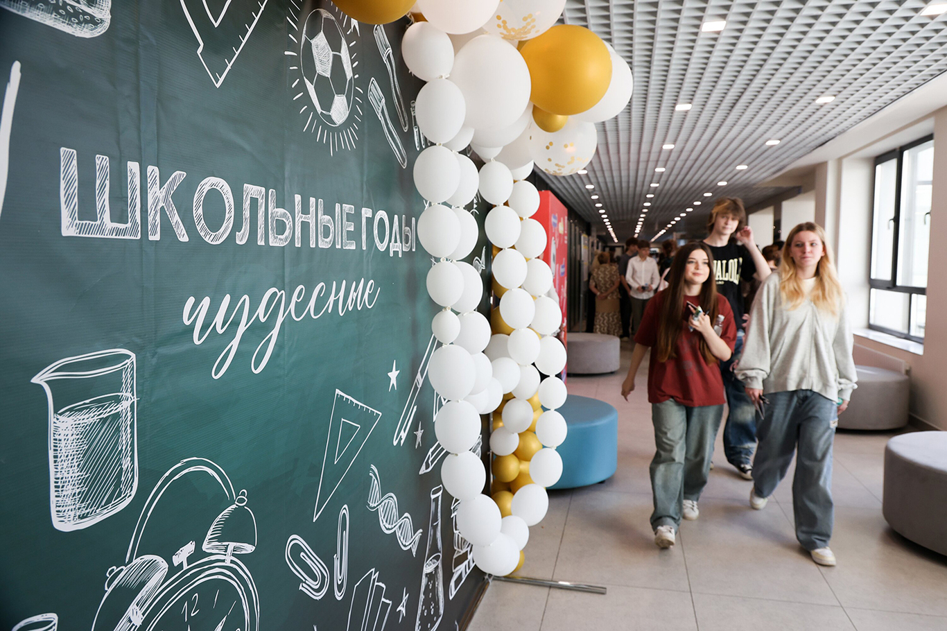 Проведение ЕГЭ по русскому языку в школе №953 на северо-востоке Москвы, 4 июня 2026 года. Фото: Василий Кузьмиченок / Агентство «Москва»