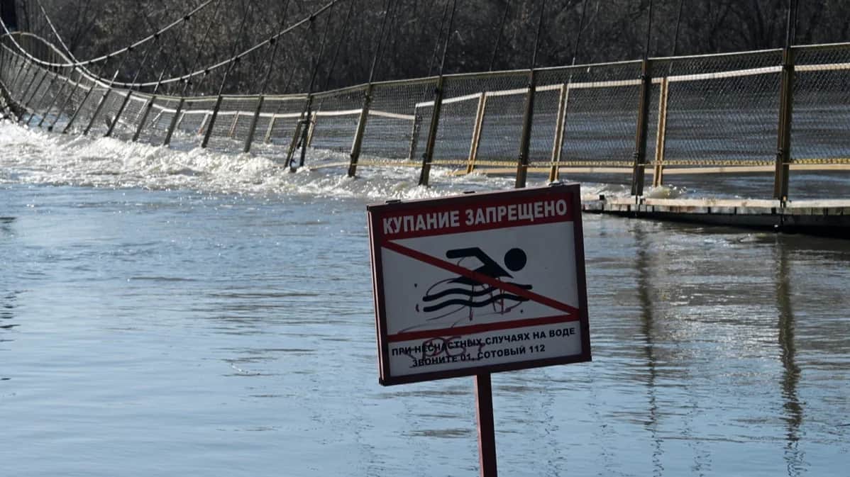 Aftermath of the flooding in Kurgan, 17 April 2024. Photo: Yevgeny Razumny / Kommersant / Sipa USA / Vida Press