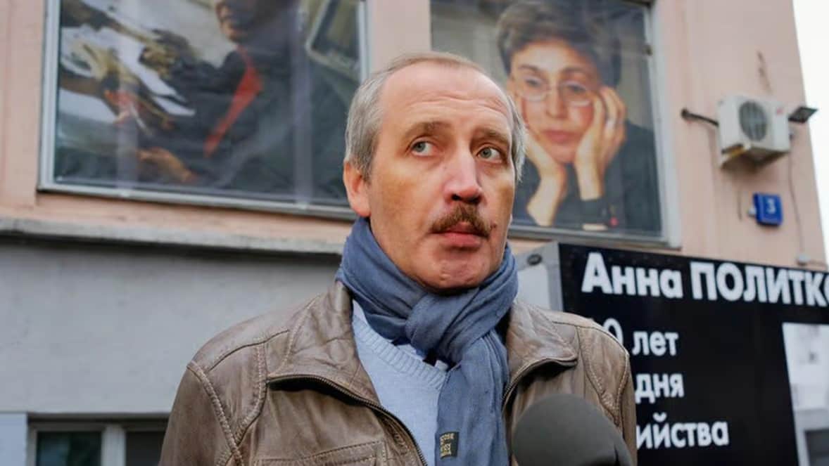 Criminal investigators search Moscow home of Novaya Gazeta editor-in-chief