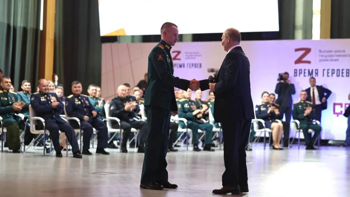 Participants in A Time of Heroes meet with Vladimir Putin, 14 June 2024. Photo: Kremlin.ru