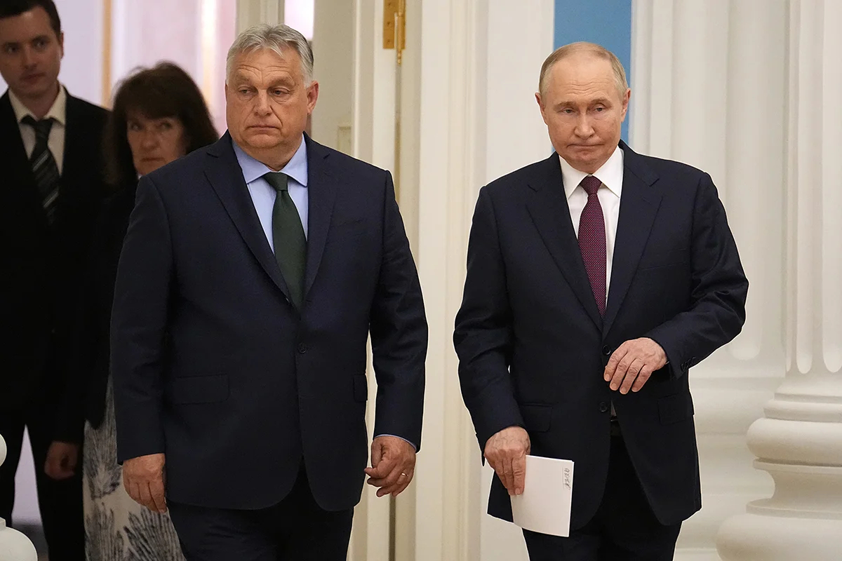 Владимир Путин и Виктор Орбан на пресс-конференции в Кремле в Москве, Россия, в пятницу, 5 июля 2024 года. Фото: Александр Земляниченко / AP Photo / Scanpix / LETA