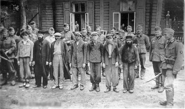 Иллюстрация к публикации Филиппа Лося в <a href="https://www.facebook.com/photo/?fbid=5671619999567586&amp;set=a.457747134288258">Facebook</a>