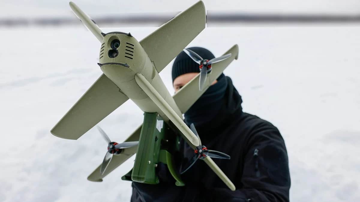Демонстрация нового портативного дрона-перехватчика «Елка», 3 марта 2026 года. Фото: Юлия Морозова / Агентство «Москва»