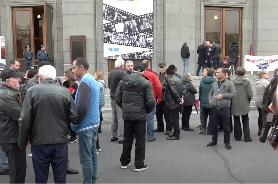 Митинг движения «Вместе» в Ереване, 11 апр. 2023 г. Фото: скрин видео