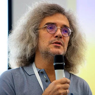 Константин Северинов