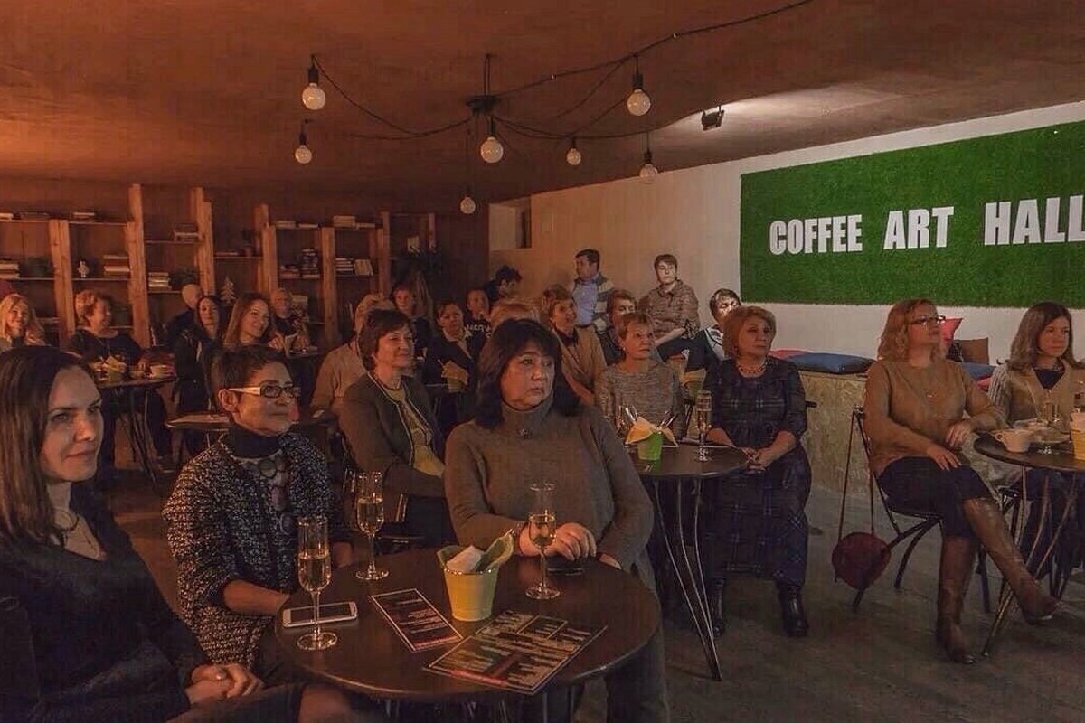 Зрители спектакля. Фото с личной страницы Бильченко в  VK .