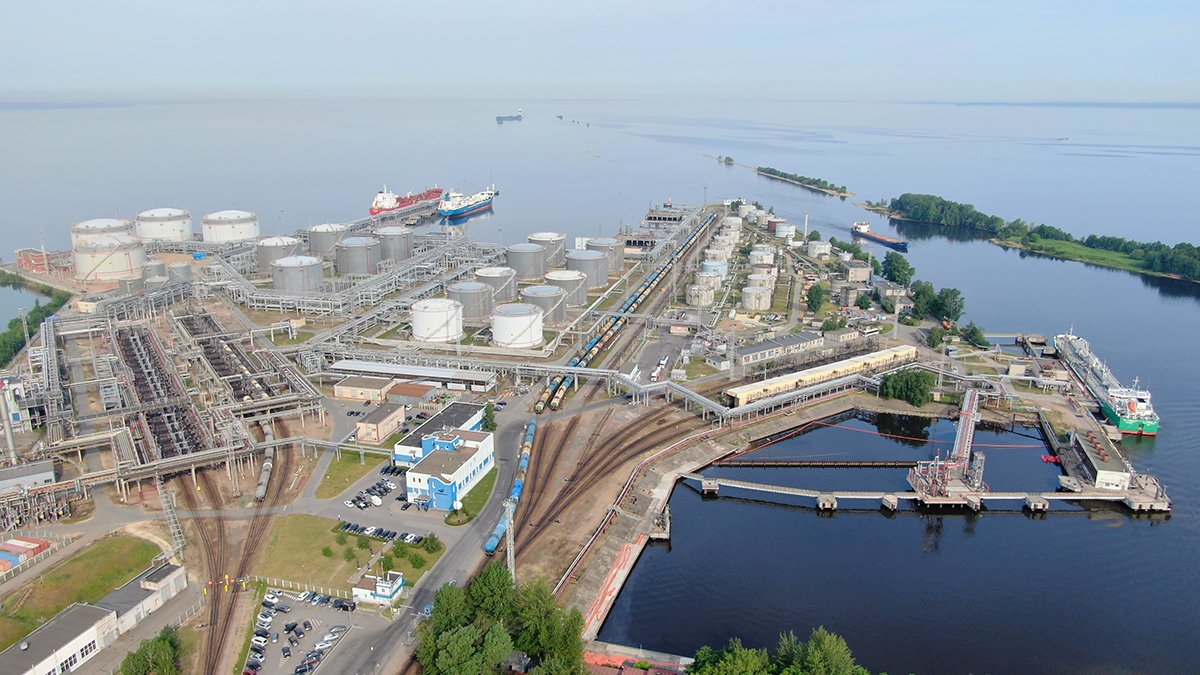 Вид на Петербургский Нефтяной Терминал. Фото:  oilterminal.ru