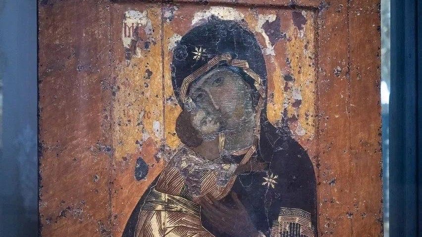 Третьяковская галерея безвозмездно передаст РПЦ Владимирскую и Донскую иконы Богоматери