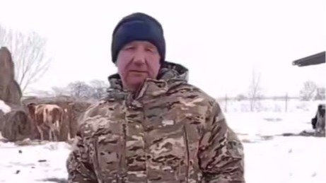 Сибирский фермер угрожает поджечь себя, если его скот усыпят