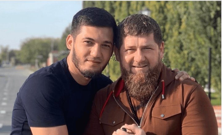 Yasin Zakriev and Ramzan Kadyrov. Photo: Ruslan Akayev /  VK