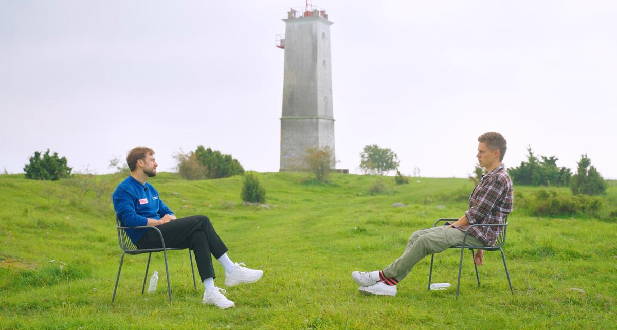 Петр Верзилов и Юрий Дудь. Скрин: интервью на канале в YouTube «вДудь»