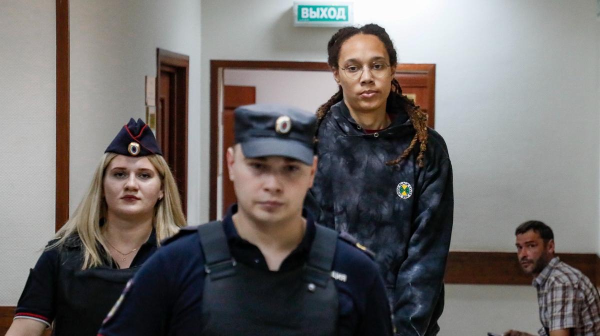 Попала в кольцо