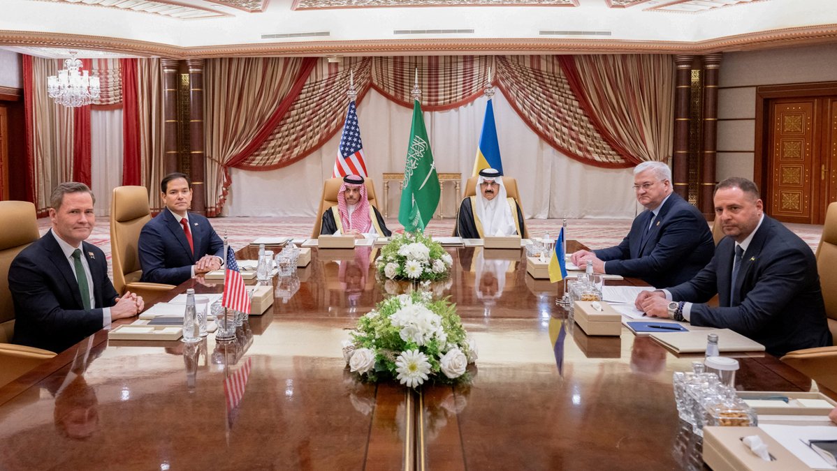 Украина согласилась на 30-дневное прекращение огня. Пойдет ли на это Россия?