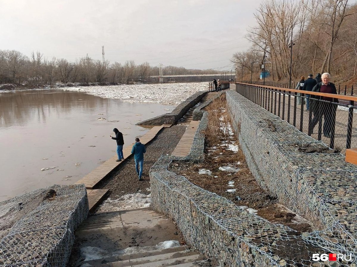 ВрИО губернатора Свердловской области Денис Паслер уверяет, что значительного притока в Ириклинское водохранилище не будет. Фото: Владислав Митрошин / 56.RU