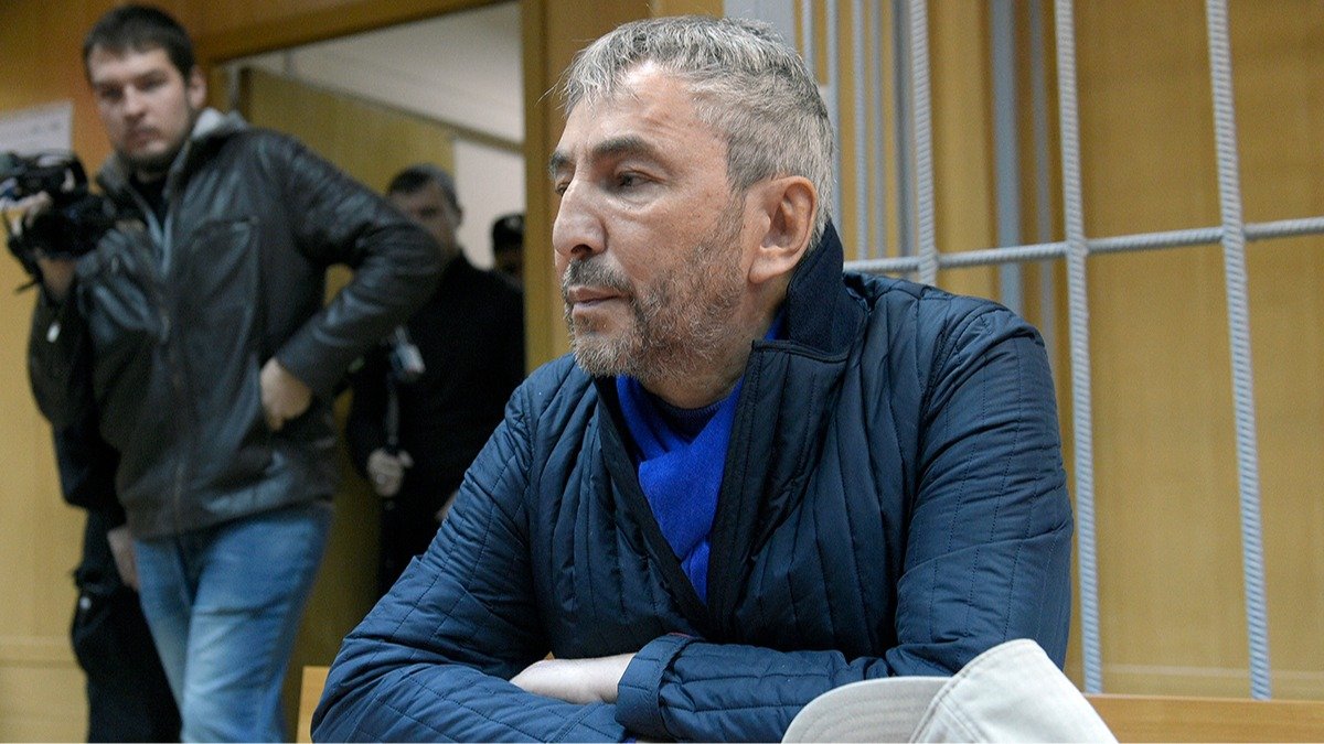 «Я гламурный, очень интеллигентный гангстер»