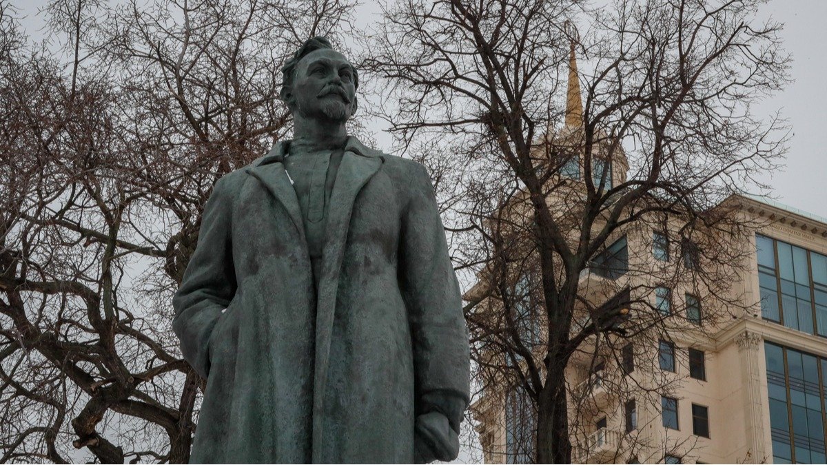 Феликс возвращается