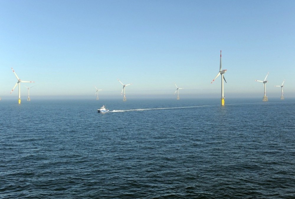 Ветряные турбины в Северном море. Фото: Ingo Wagner / EPA / Pool