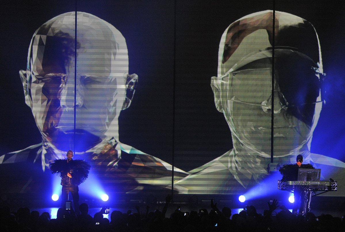 Концерт Pet Shop Boys в Crocus City Hall, Москва, 5 июня 2013 года. Фото: Петр Кассин / Коммерсантъ / Sipa USA / Vida Press