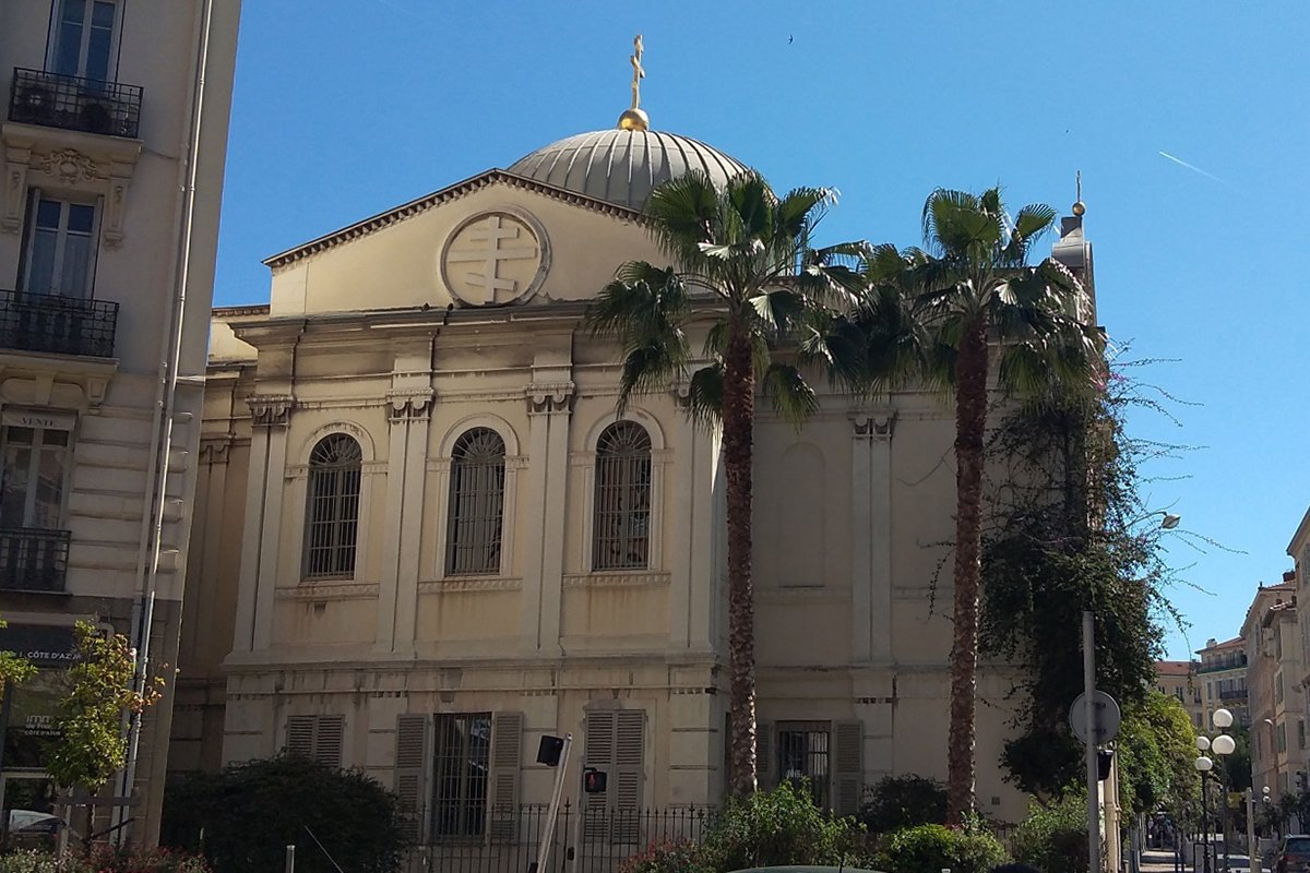 Храм св. Николая и Александры на улице Лонгшам. Фото: Лера Фурман