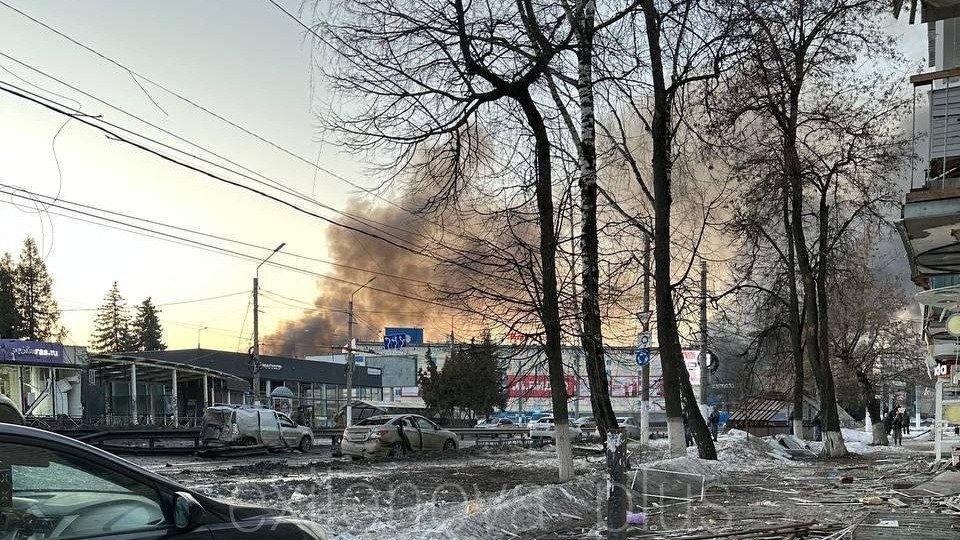 Шесть человек погибли и 37 пострадали при ракетном ударе ВСУ по Брянску